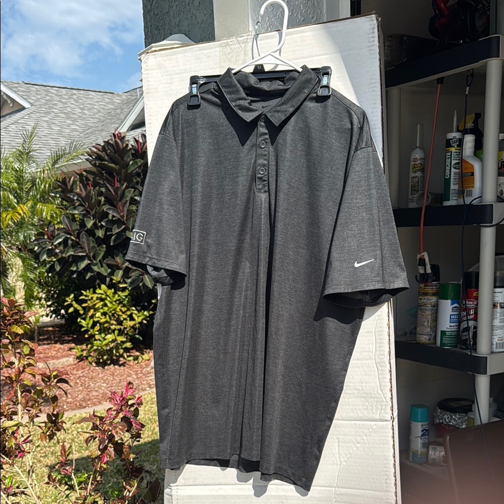 Nike Men's Black Polo Shirt
